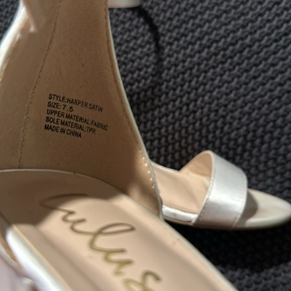 Lulus Harper ivory satin ankle strap heels size 7.5 - Picture 9 of 15